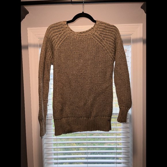 Long-sleeve Knit Sweater - Picture 1 of 2